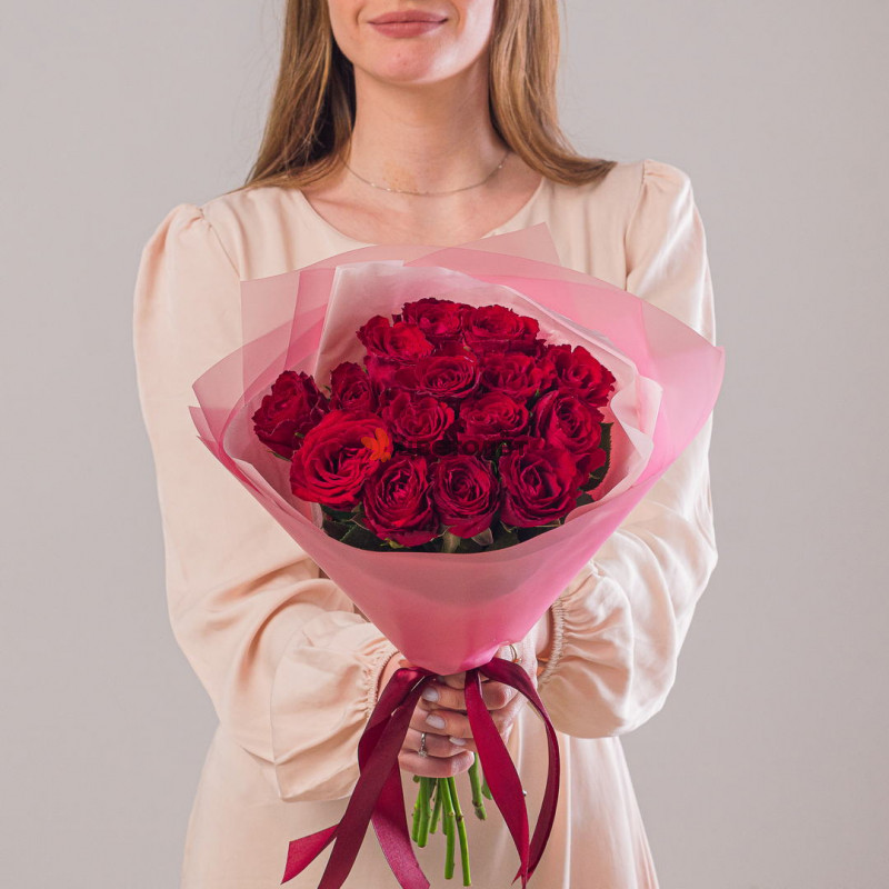 Букет из 15 красных роз