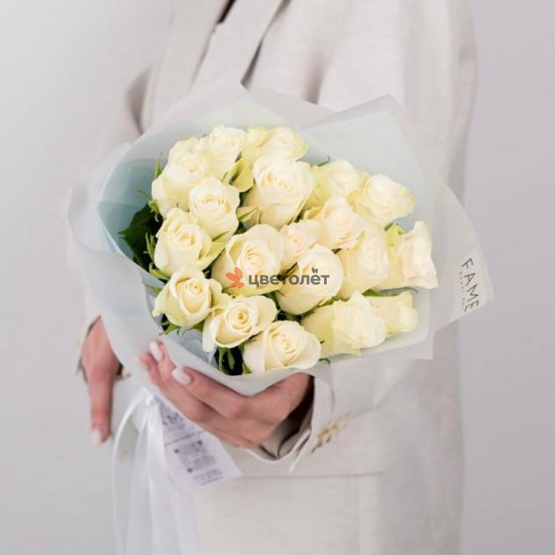 Букет из белых кенийских роз