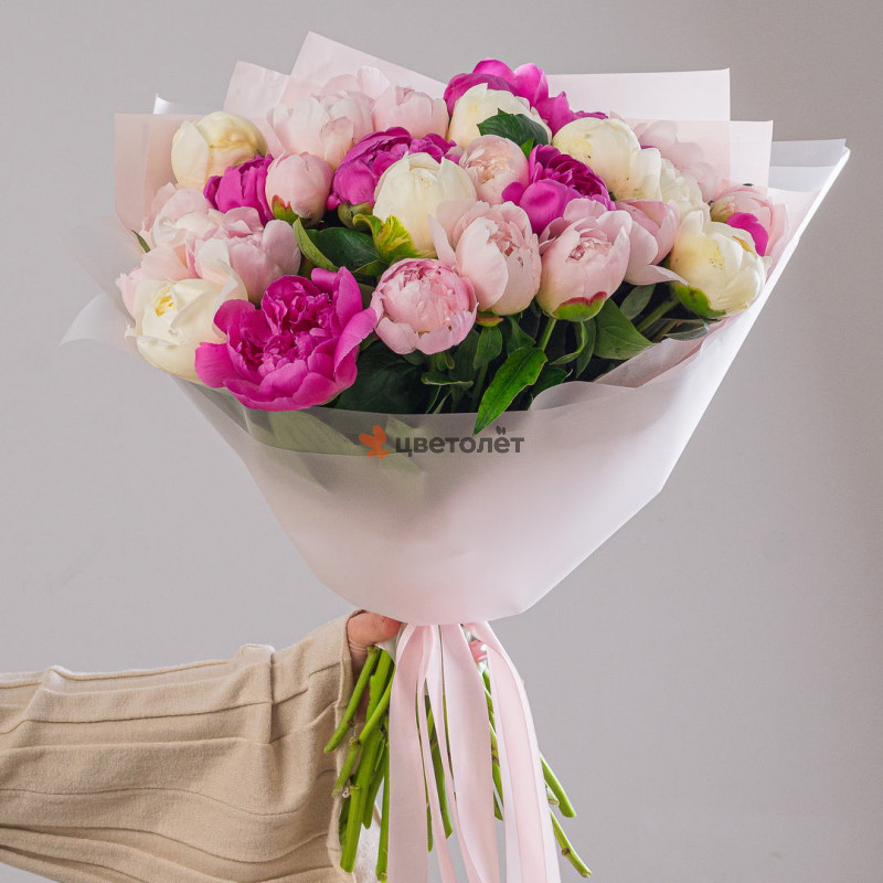 Букет из 29 пионов